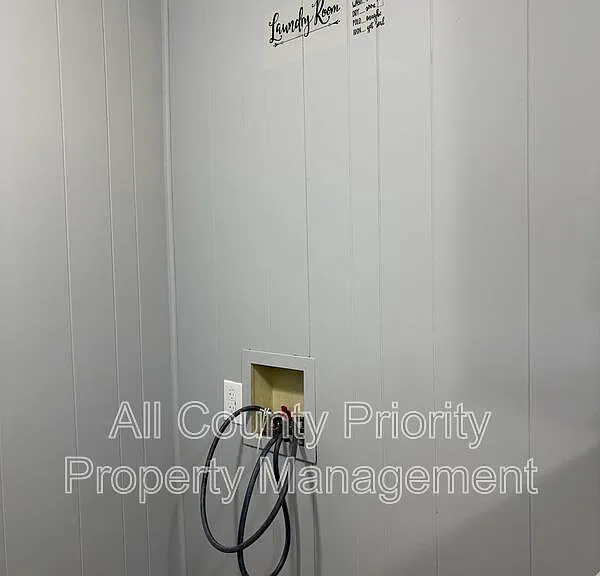 1706 Carolina St E #A — Photo 7