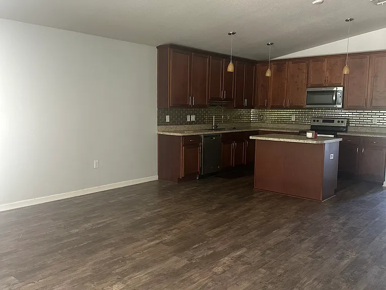 234 Marquis Way — Photo 3