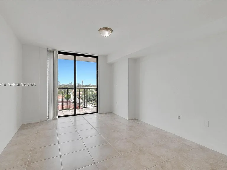 1690 SW 27th Ave #805 — Photo 21