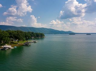 400 Saunders Point Rd, Huddleston, VA 24104