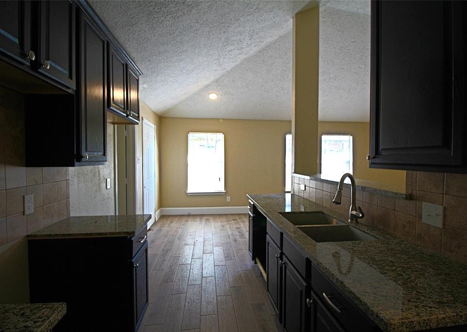 1st image of 10028 Rosbrook Dr