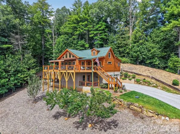 364 Rock Creek Rd, Zirconia, NC 28790