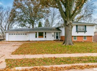 2546 E Columbia Ave, Davenport, IA 52803