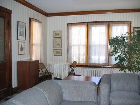 2nd image of 431 S Elmwood Ave #1