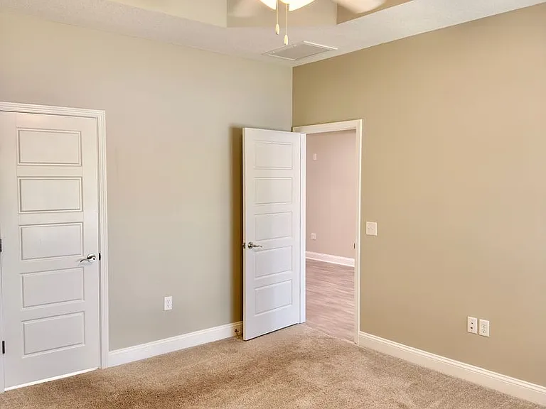 142 The Villas Way — Photo 10
