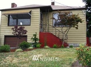 922 NW 56th St, Seattle, WA 98107