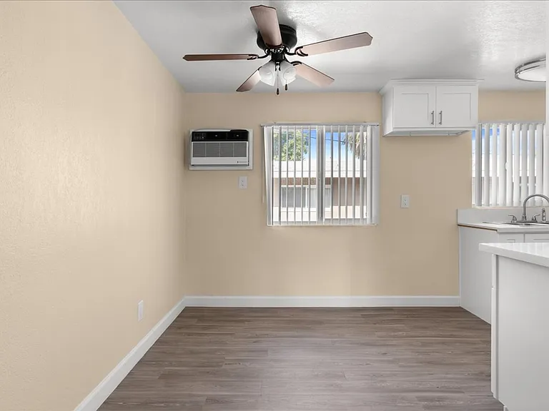 Park View Apartments- Riverside, CA — Photo 13