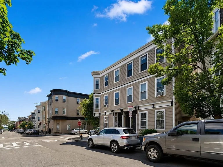 159 M St #3 — Photo 15