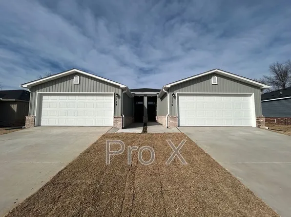 112 NW 67th Ave, Bentonville, AR 72713