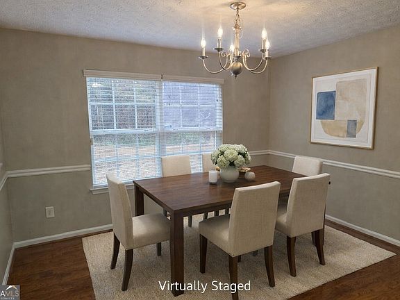 4th image of 209 Addy Ln