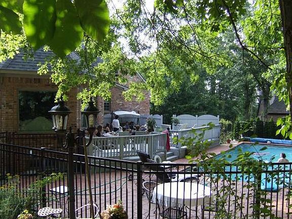 4th image of 1275 Hill Hollow Ct