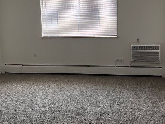 5th image of 1257 N Logan St #106