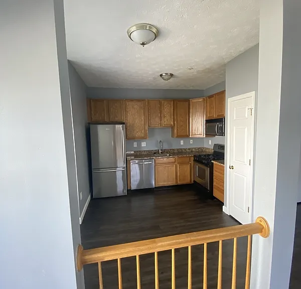 8025 Brookstone Ct — Photo 4