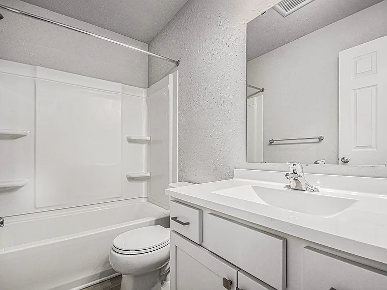 619 W Marion St — Photo 11