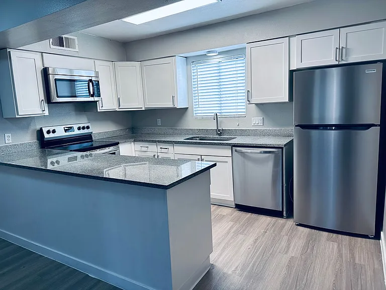 Station 19 Apartments — Photo 10