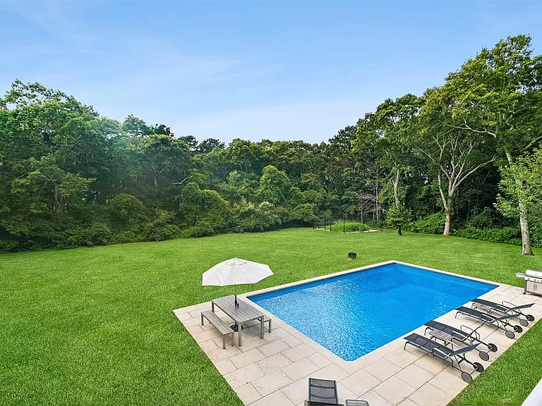 10 Fox Hollow Dr — Photo 11