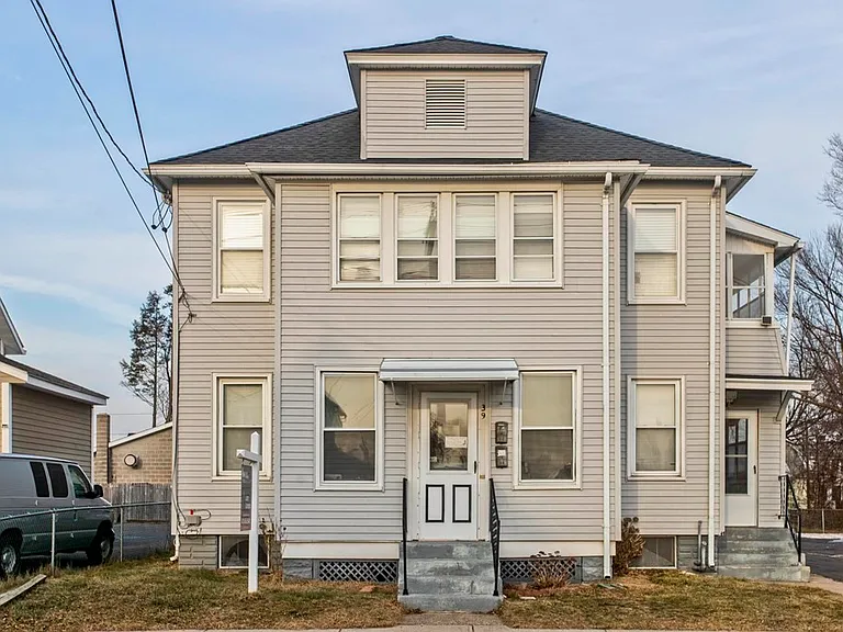 39 Baldwin St #1 — Photo 1