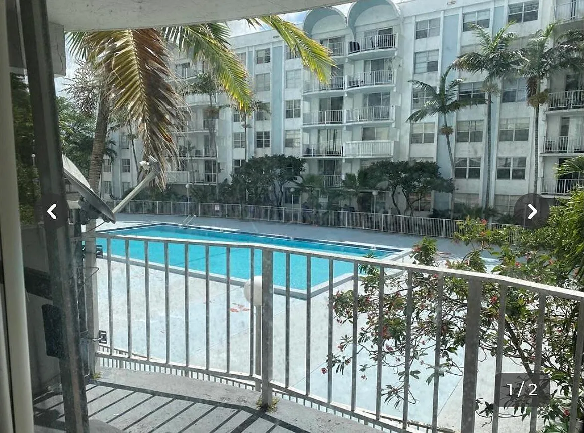Montecarlo Condo — Photo 1