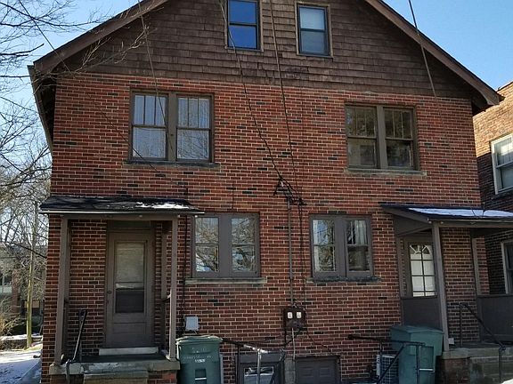 3rd image of 3212 Indianola Ave