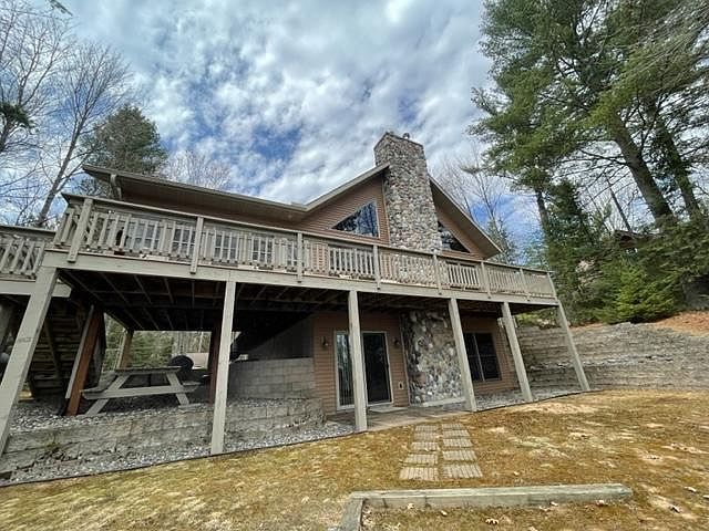 2nd image of 8956 Balsam Ln