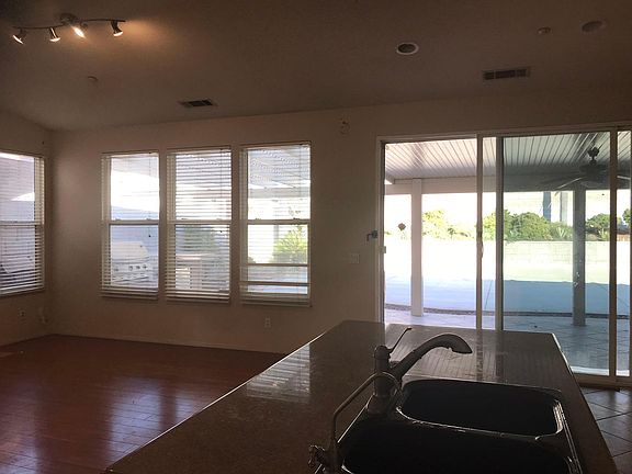 4th image of 7159 Rockford Ct
