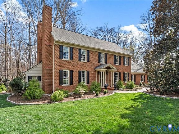 2nd image of 2911 Vistapoint Rd