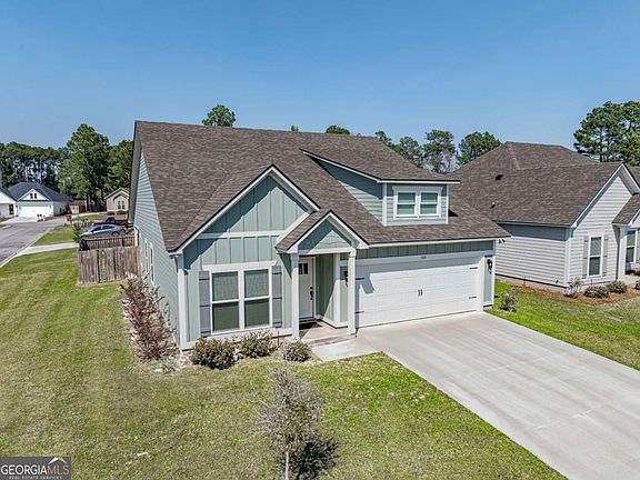 2nd image of 105 Turtle Cove Ln