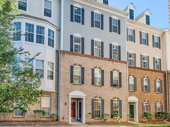 9549 Chancellorsville Ln, Manassas, VA 20110