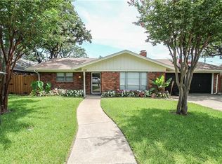 737 Woodcrest Dr, Hurst, TX 76053