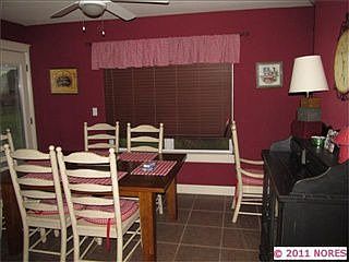 5th image of 10285 Rose Glen Dr