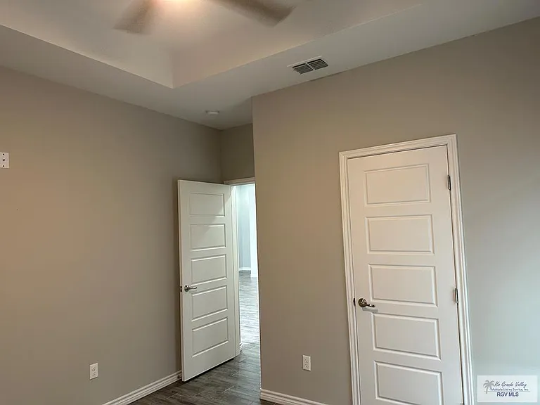 8822 Albatross St — Photo 12