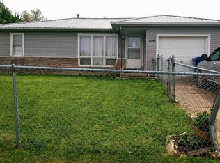 209 Country Club Rd, Dixon, MO 65459