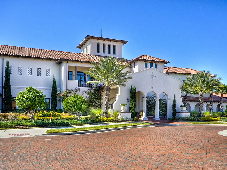 5823 Bowen Daniel Dr Unit 705-large-047-190-3 Westshore Yacht Club-1500x997-72dpi_05062026