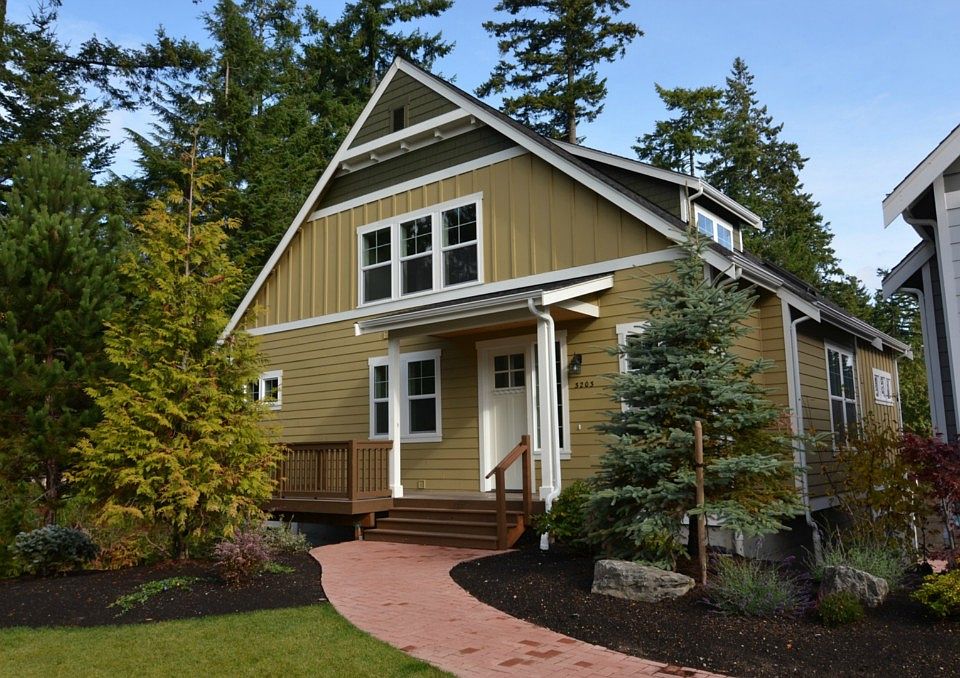 1st image of 3203 Emerald Ln