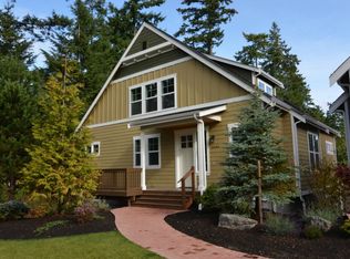 3203 Emerald Ln, Gig Harbor, WA 98335