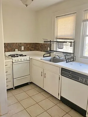 175-1L Putnam St — Photo 5
