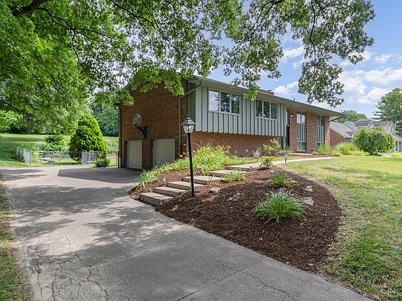 4th image of 5394 Palisades Dr