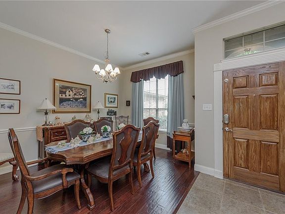 5th image of 4207 Sweetgum Dr
