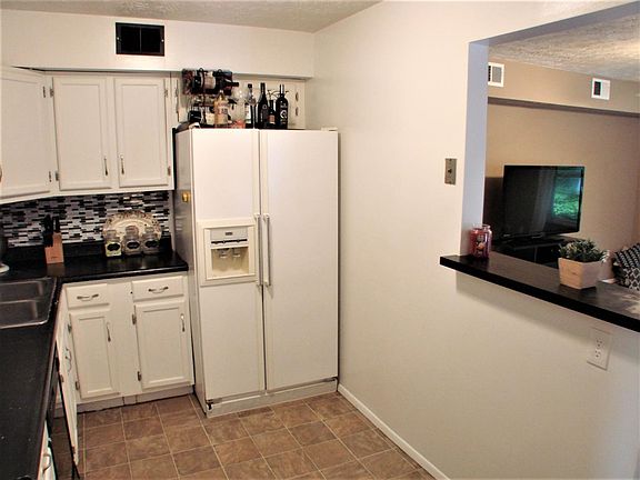 5th image of 495 McIntosh Dr
