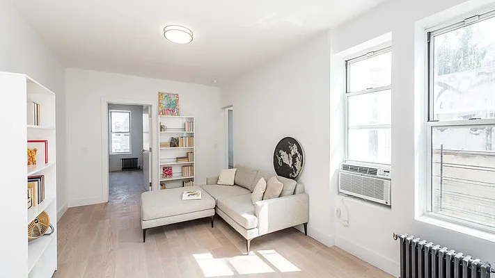 Rented by Nooklyn NYC LLC | media 4