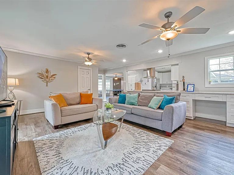 10601 Willowgrove Dr — Photo 10