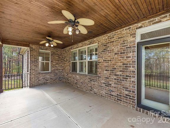 5th image of 3005 Laurie Ct