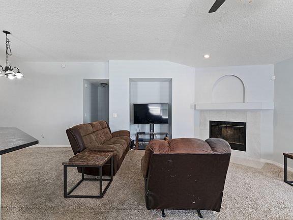 3rd image of 1452 Beecher Ln
