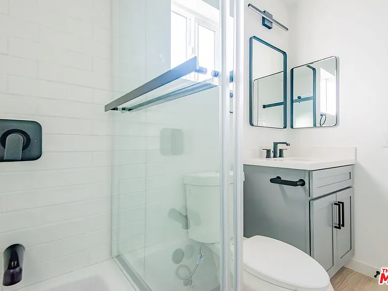 2602 Carnegie Ln #6 — Photo 27