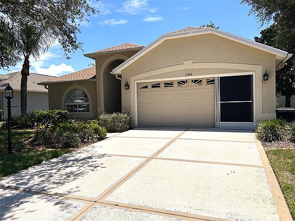 3rd image of 11344 Heritage Point Dr