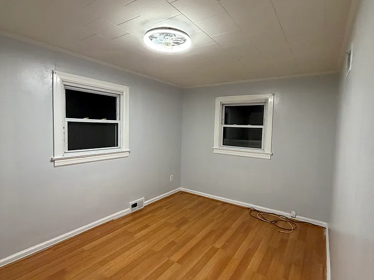 711 Linden Ave — Photo 12