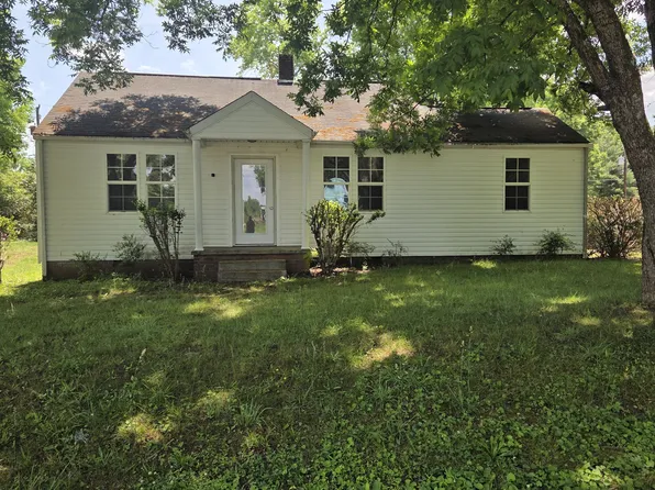 254 H West Cir, Madison, NC 27025