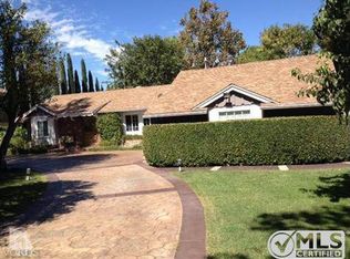 23057 Calvert St, Woodland Hills, CA 91367