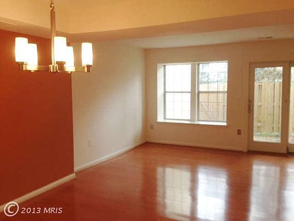 4th image of 3395 Lakeside View Dr
