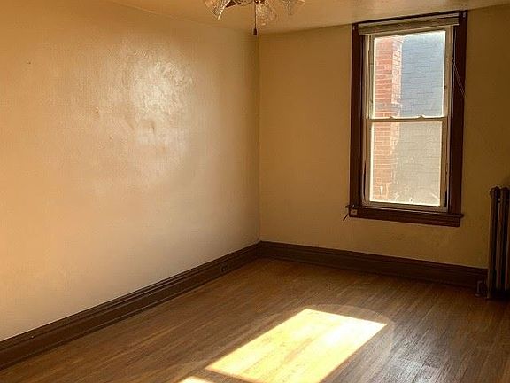3rd image of 118 Broadway APT 6